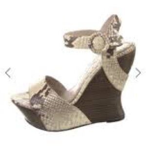 Alice + Olivia "Jana" Platform Wedge Snakeskin Sandals Sz. 9.5